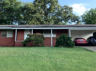 1 Winthrop Dr, Morrilton, AR 72110