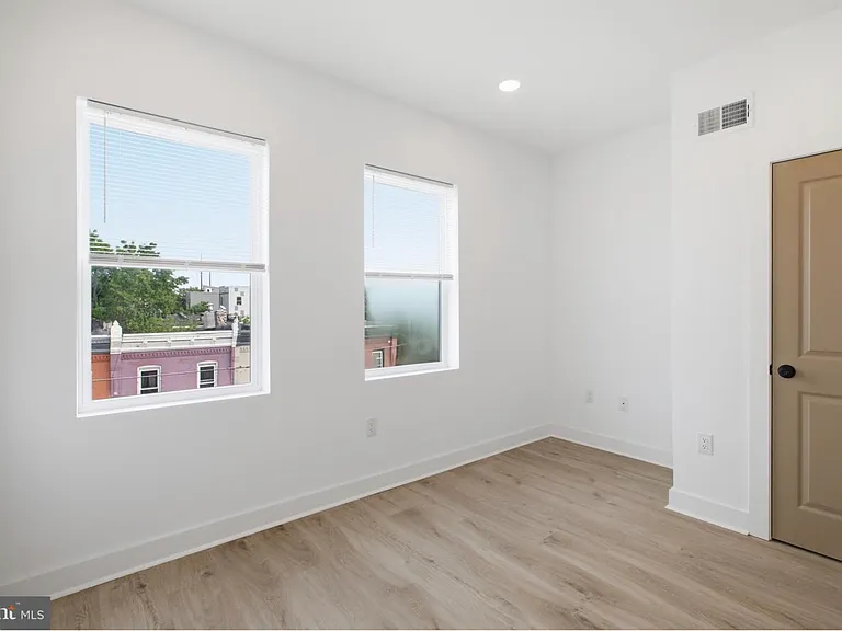 4312 Pennsgrove St #3 — Photo 3