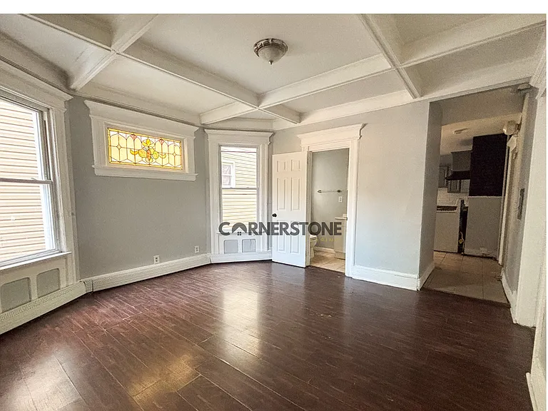 58 Cypress St — Photo 3