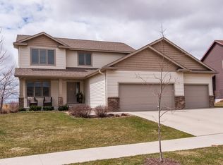 2670 Heartland Dr NW, Rochester, MN 55901