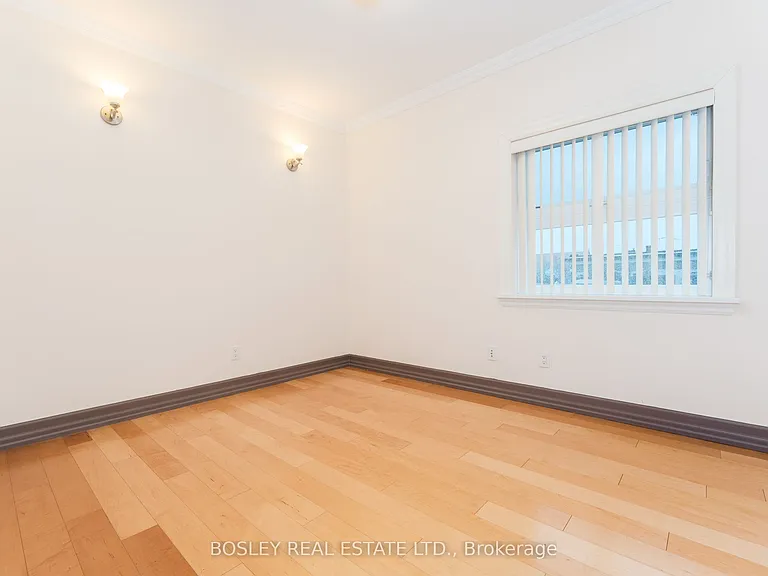 115 Roncesvalles Ave #3 — Photo 21
