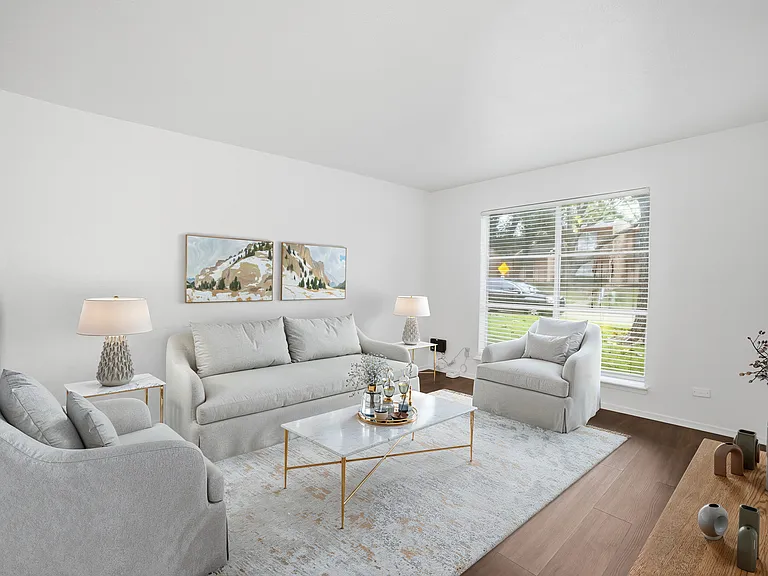 334 Valley Park Dr — Photo 4