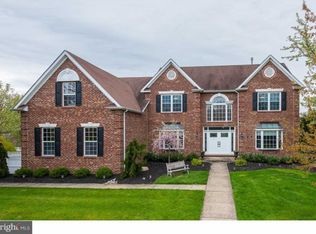 302 Vista Dr, Phoenixville, PA 19460