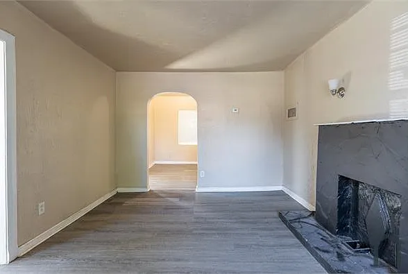912 SW 35th St — Photo 19