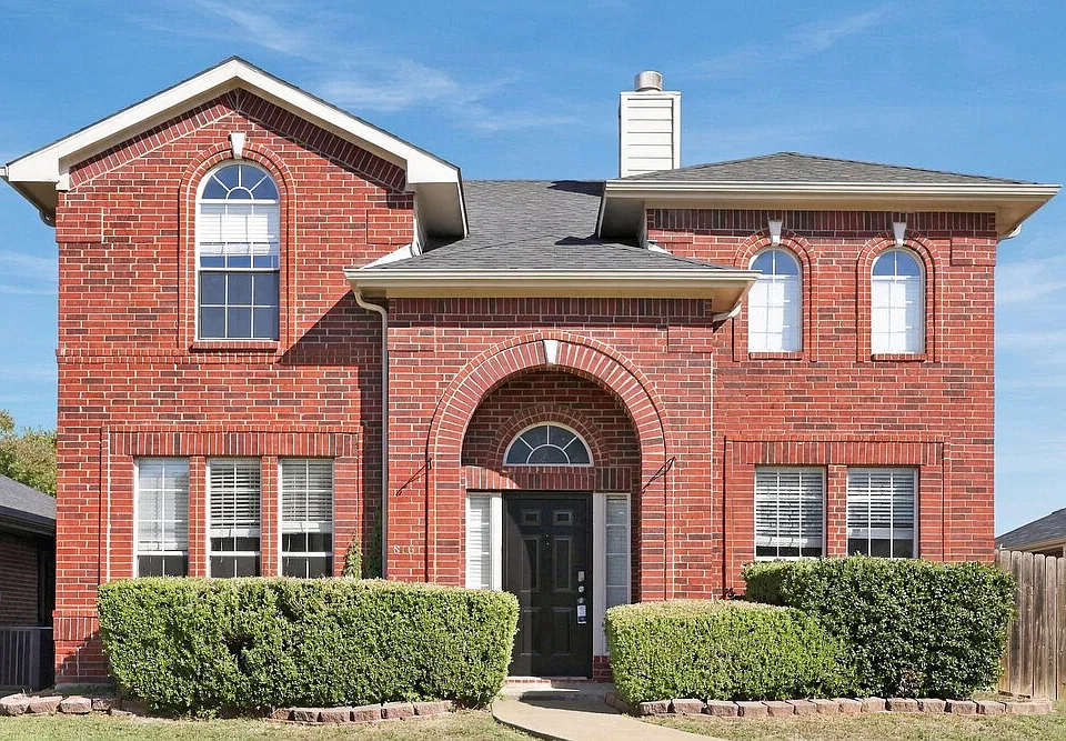816 Parker Dr