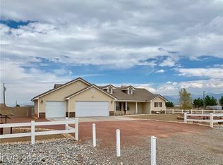 40 E Jaybird St, Pahrump, NV 89048