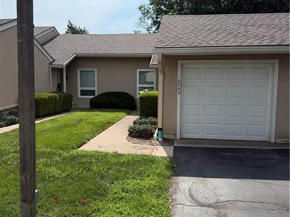 12735 W 108th Pl, Overland Park, KS 66210