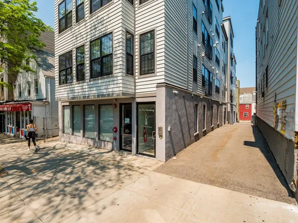 350 W Broadway Unit 3, Boston, MA 02127