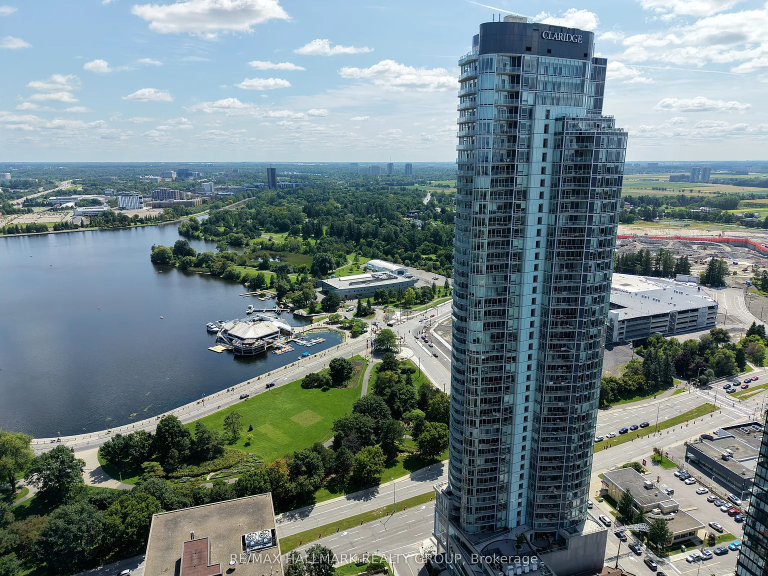 1 bed, $2,400 — Photo 2