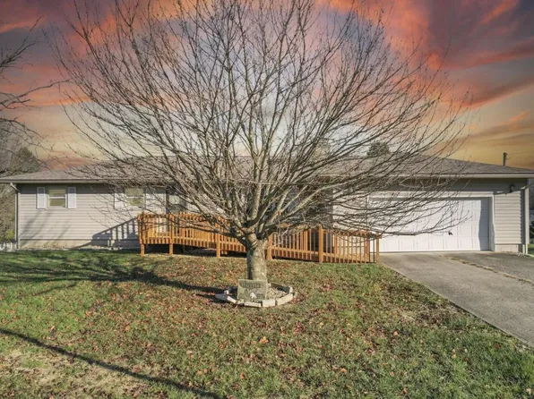 253 Rodney Ln SE, Heath, OH 43056