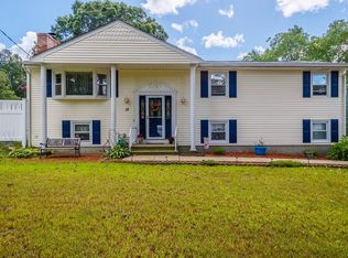 12 Howland Rd, Assonet, MA 02702