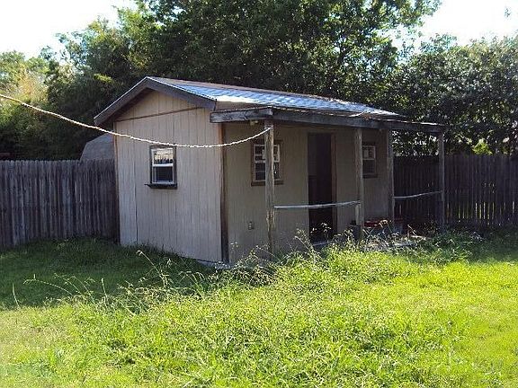 5th image of 5516 Finian Ln