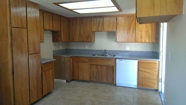 GRANITE COUNTERS