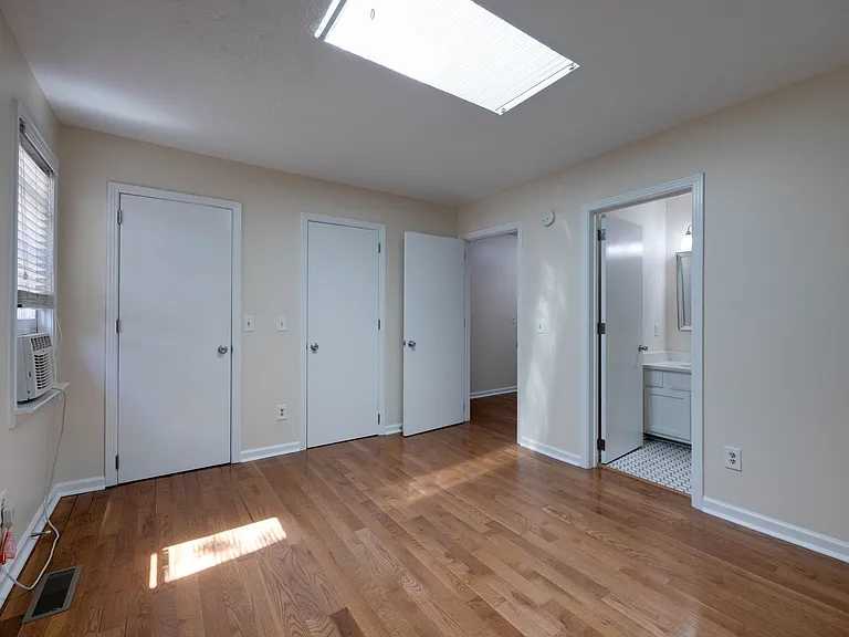 2604 Belcourt Ave #B — Photo 17