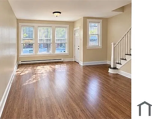 3 bed, 1188 sqft, $2,499 — Photo 2