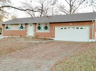 8332 Lonkar Dr, Saint Louis, MO