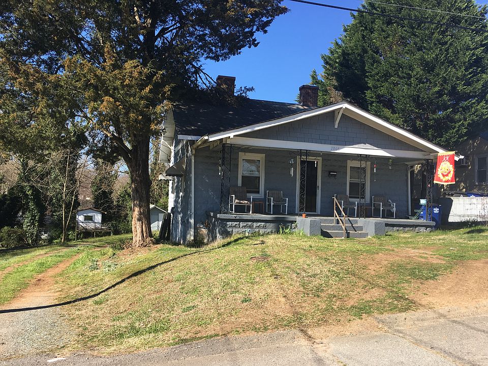 2nd image of 2808 Woodleigh St