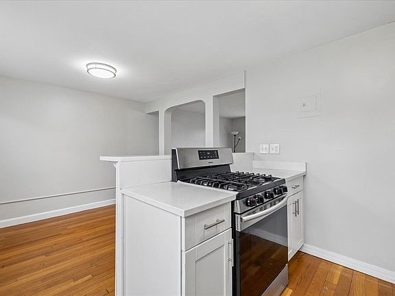 3rd image of 48 Newman Rd #48