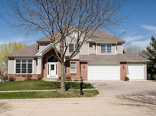 4830 Millbrook Ct NE, Cedar Rapids, IA 52411