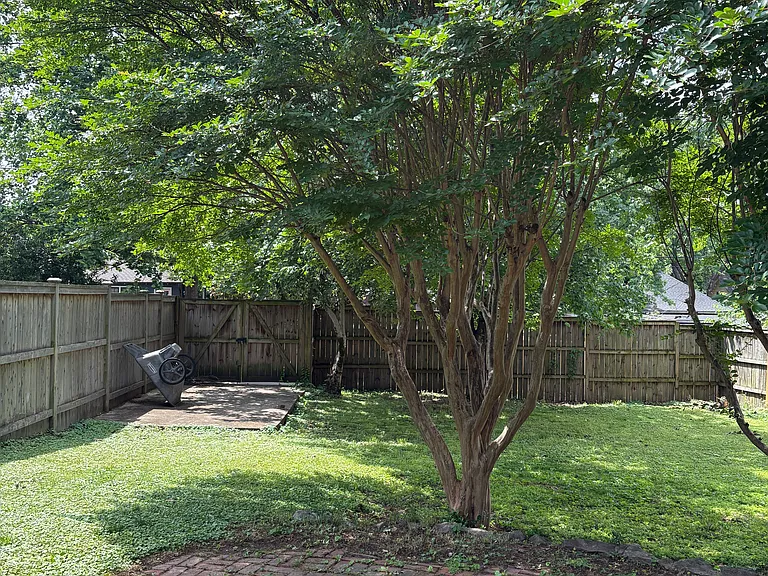 1308 Stratton Ave — Photo 3