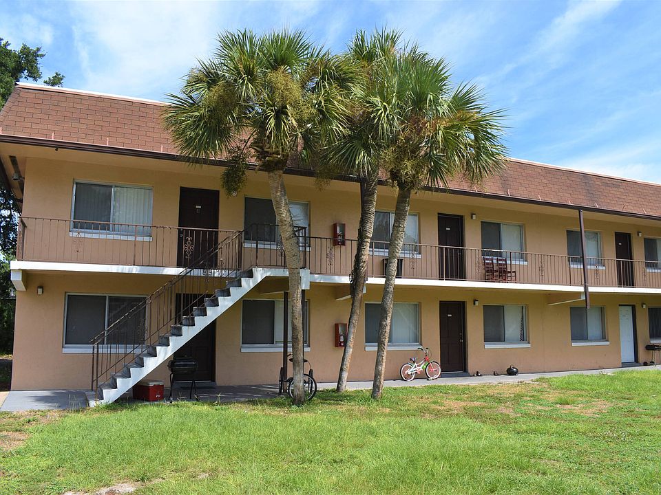 2nd image of 321 Clifton Ave #107