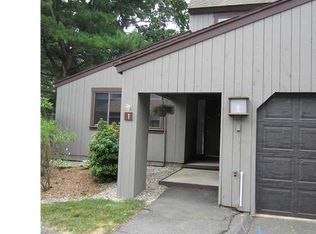 1 Walnut Ln, Avon, CT 06001