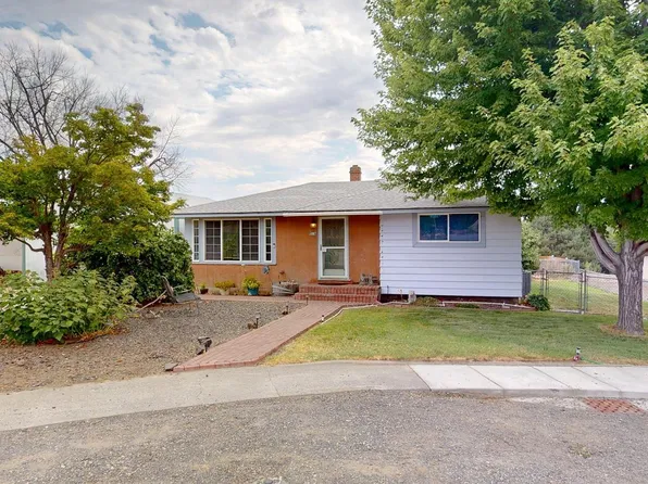 519 S Irby St, Kennewick, WA 99336