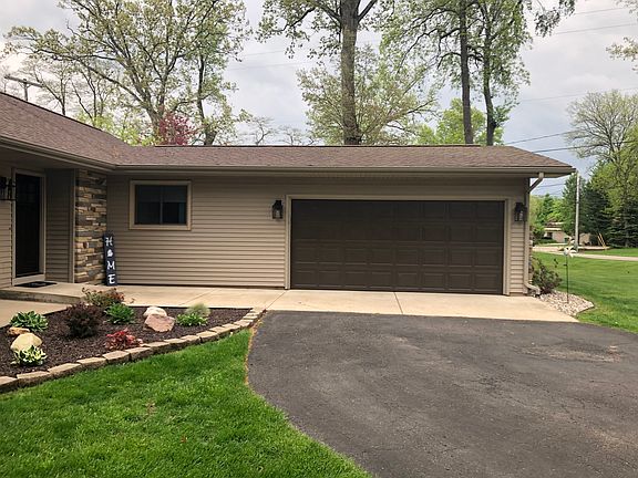 3rd image of 160 Lynwood Ln