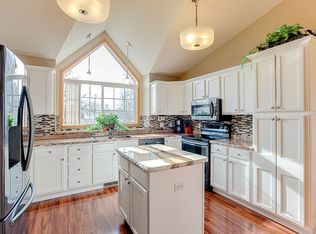 1616 Parkway Ave, Shakopee, MN 55379