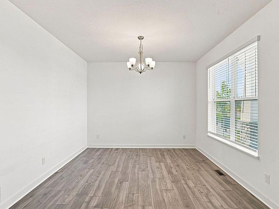 3rd image of 16197 Europa Ave N