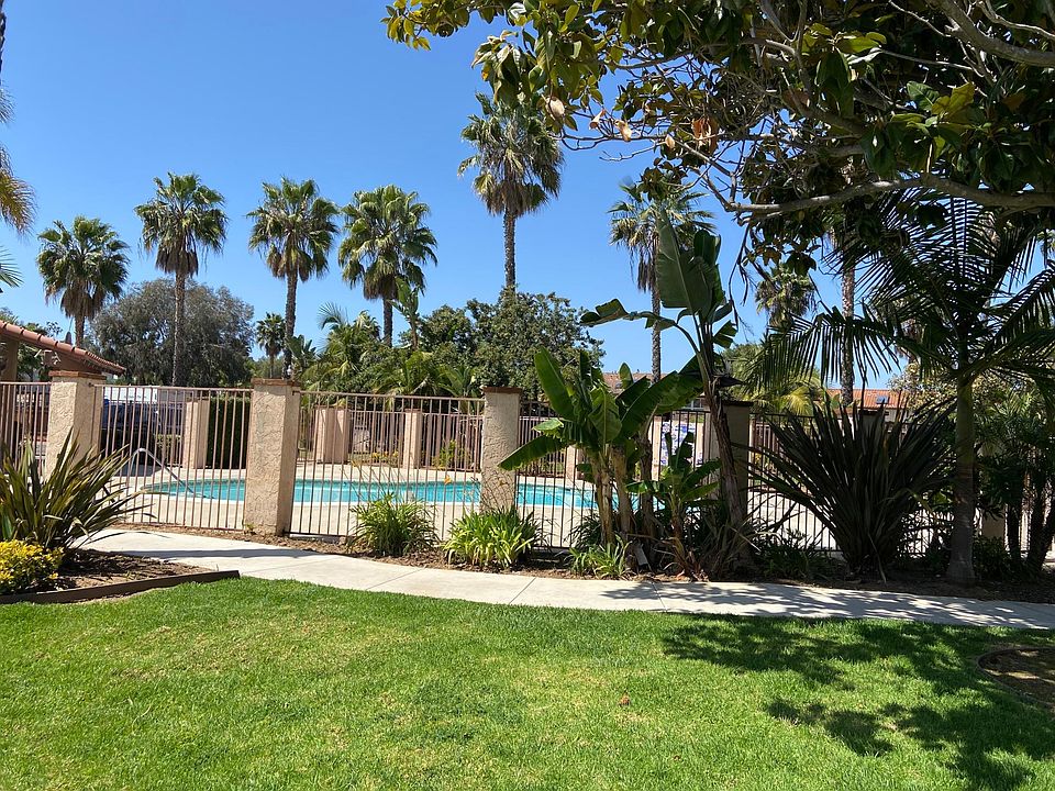 Escondido Villas