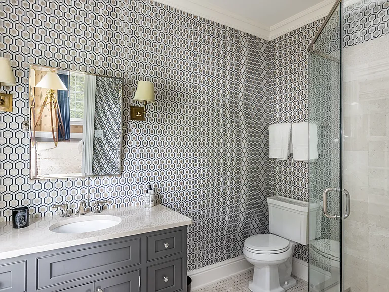 24 Halsey Neck Ln — Photo 35