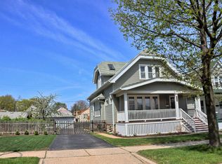 3909 S 1st Pl, Milwaukee, WI 53207