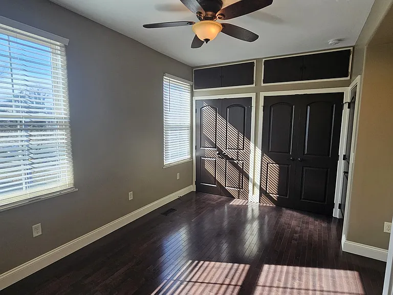 503 Windsor St #2 — Photo 23