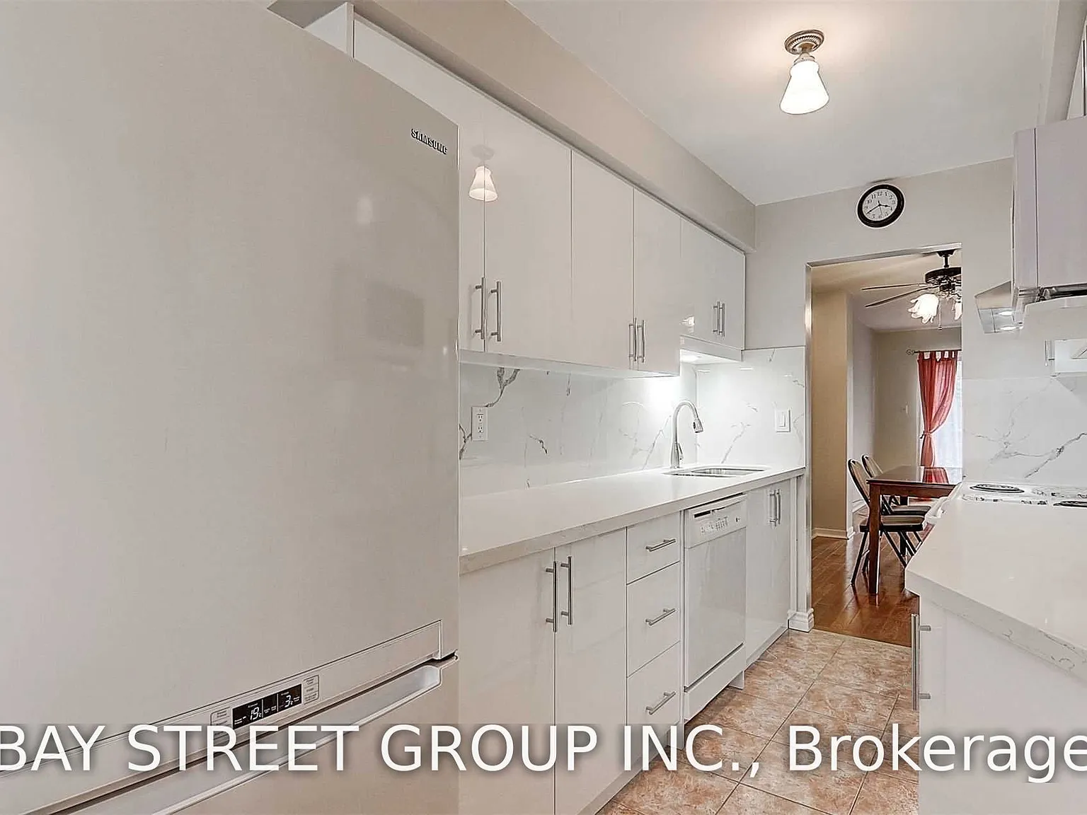 4 bed, $3,200 — Photo 4