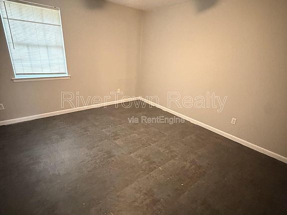 4th image of 1174 Railton Rd
