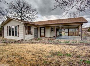 26 Valley Rd, Conway, AR 72032