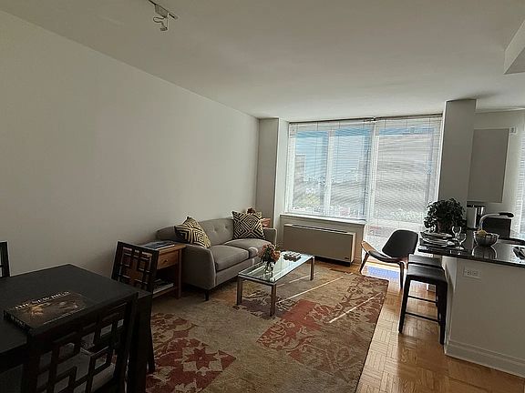 4th image of 1510 Lexington Ave APT 6f