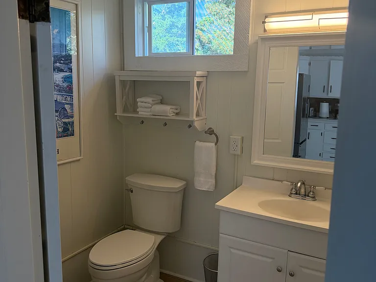37 Pine Point Rd — Photo 13