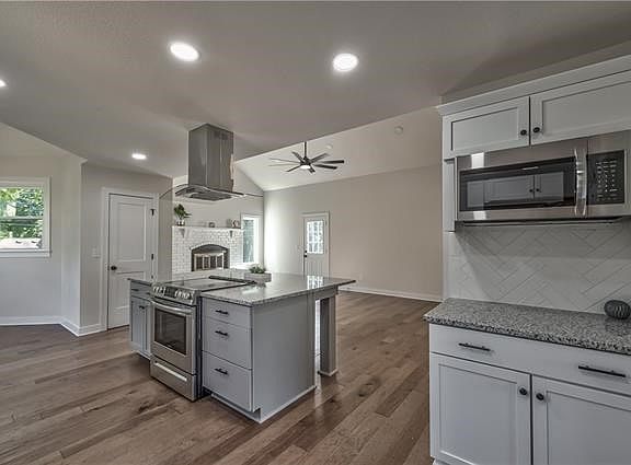 4th image of 8421 New Jersey Ave