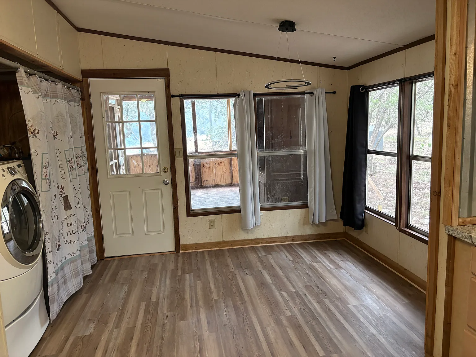 3 bed, 1750 sqft, $1,400 — Photo 2