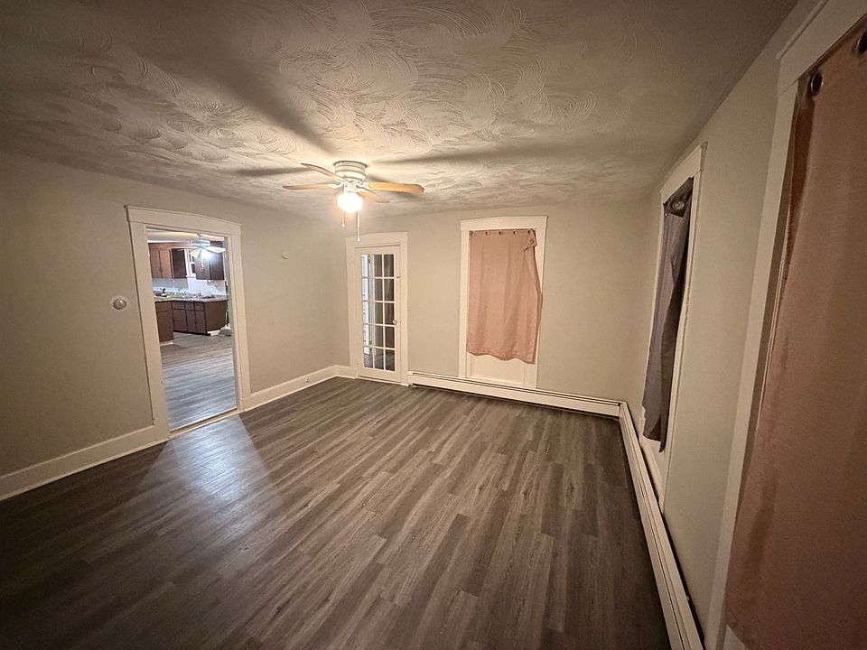Bedroom one into lIving room