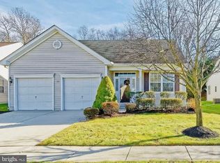 25 Chew Ln, Sewell, NJ 08080