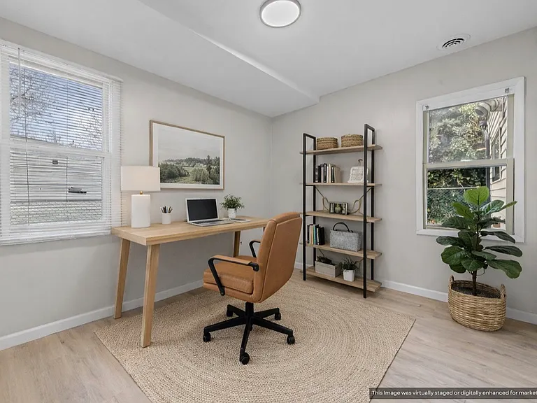 27182 Oriole Ave — Photo 8
