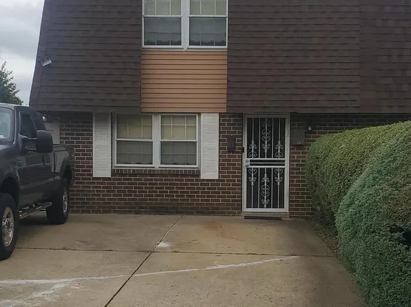 2101 President St, Philadelphia, PA 19115