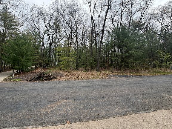 4th image of Wildwood Dr #9