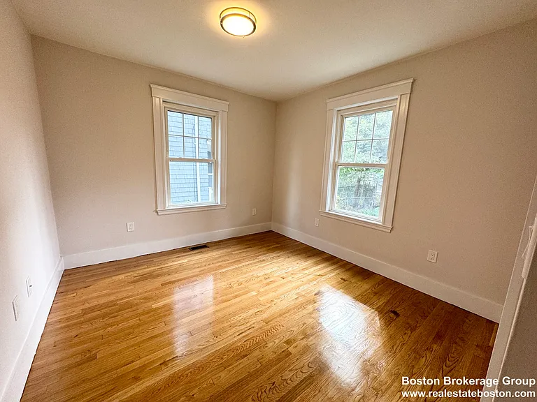 72 Belden St #1 — Photo 5