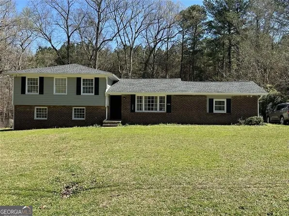 2529 Rockknoll Dr, Conley, GA 30288