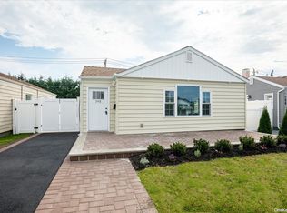 748 E Park Ave, Long Beach, NY 11561