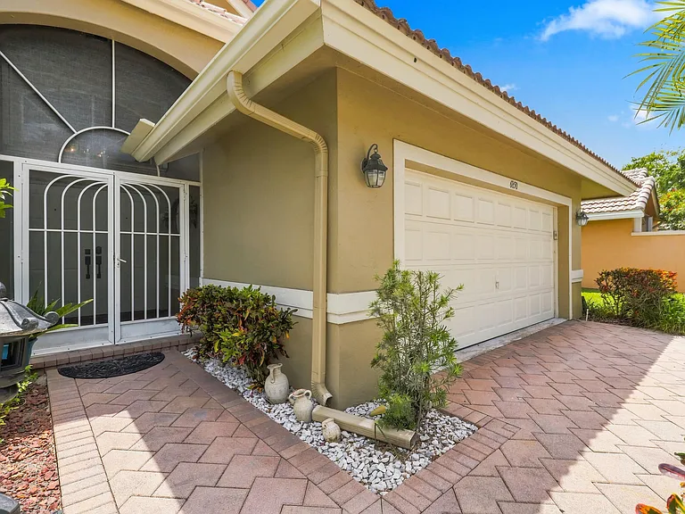 6850 Grenelefe Rd — Photo 4